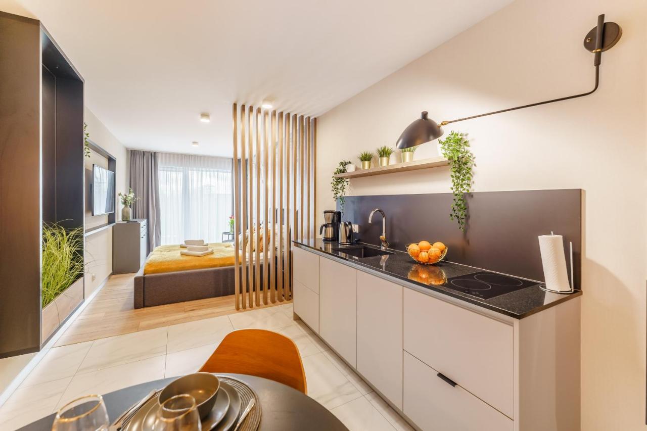 Perlowa Przystan Rent - Classic Gold & Silver Apartment Kołobrzeg Exterior foto